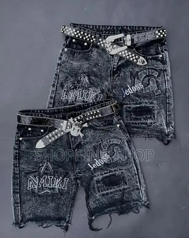 Shorts en jean déchiré