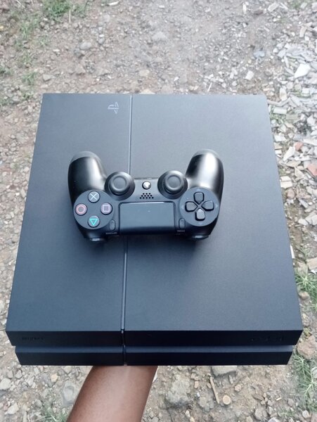 PS4 and 4 current games