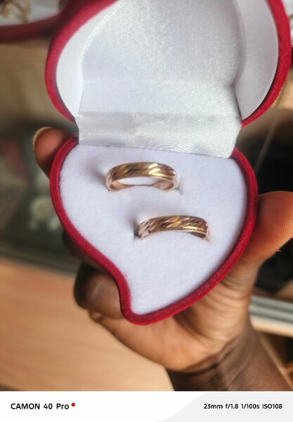 Alliances de mariage en or