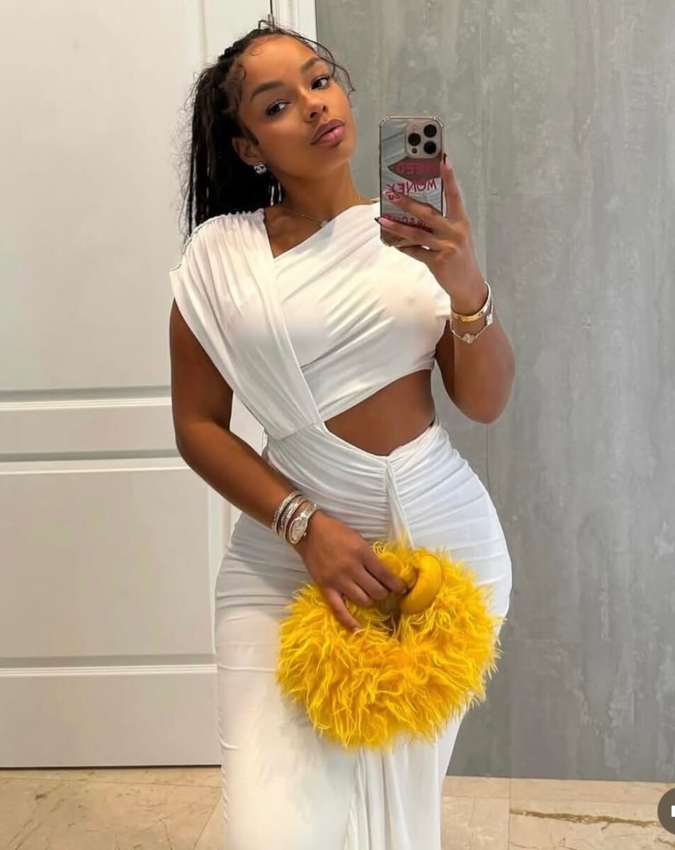 Robe longue blanche élégante