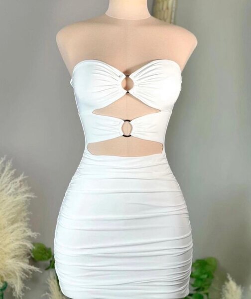 Robe sexy disponible
