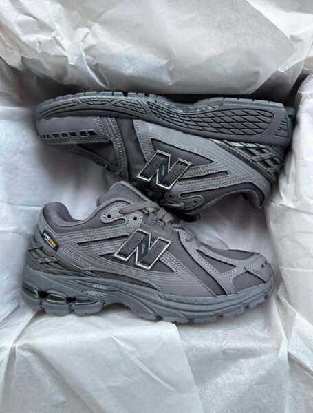 Basket New Balance 1906R Gris