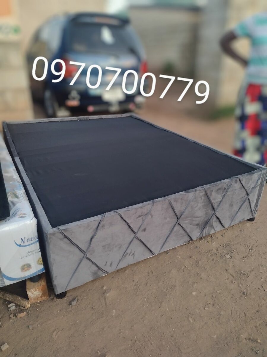 Double bed with headboard