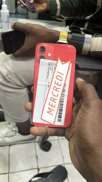 iPhone 12 Rouge 64GB