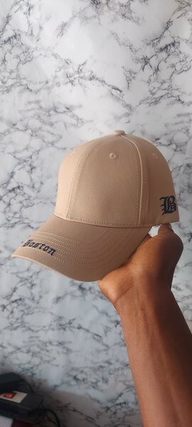 Casquette beige tendance