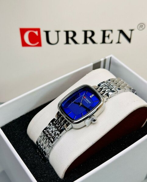 Montre  CURREN