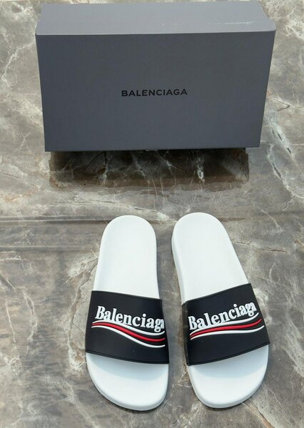 Sandales Balenciaga unisexes