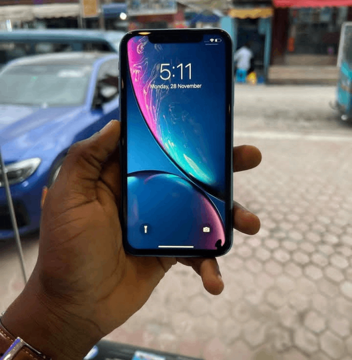 iPhone XR