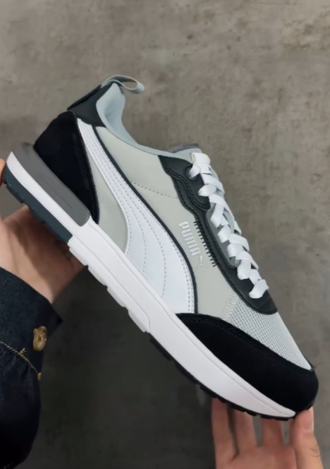 Мужские кроссовки Puma R22