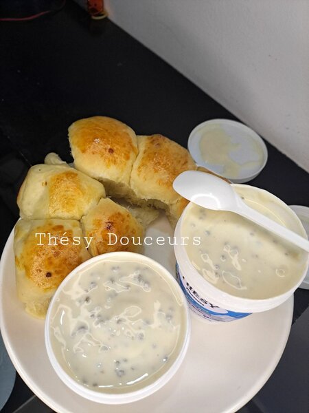 6 pains fouré + 2 pot de dèguê