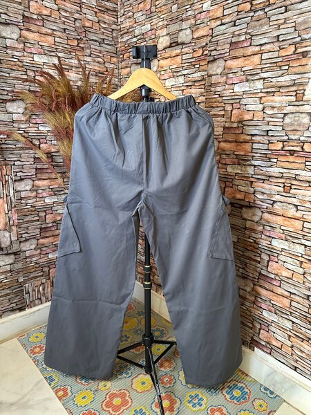 Pantalon cargo gris