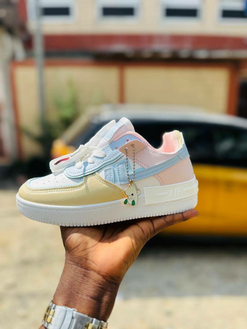 Basket et sac à main