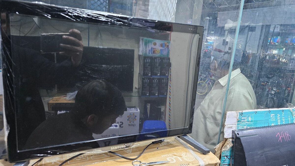 Samsung 24inch sample led tv