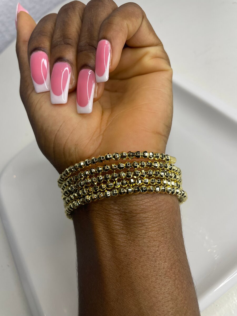 Bracelet doré élégant