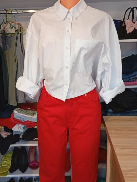 Red Zara jeans and white shirt