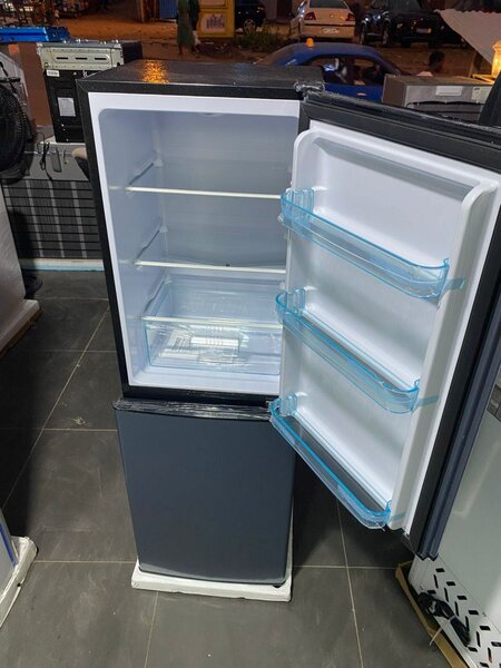 Réfrigérateur Congélateur Moderne