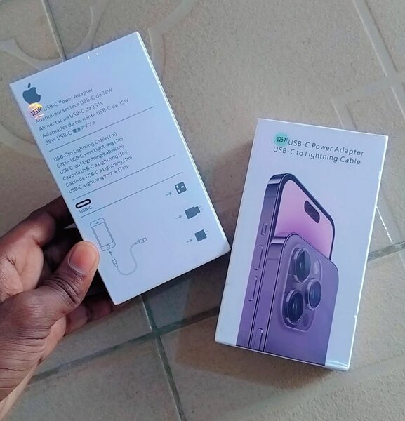 Charger iPhone 14 pro max