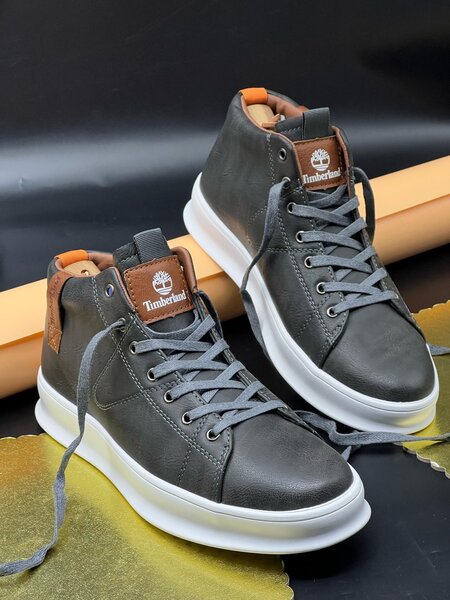 TIMBERLAND GREY AND WHITE