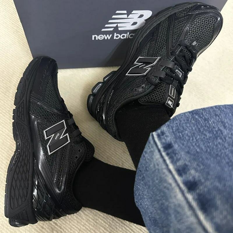 New Balance 1906