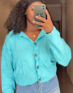  Short knitted Sweater  with buttons in pink  size: M