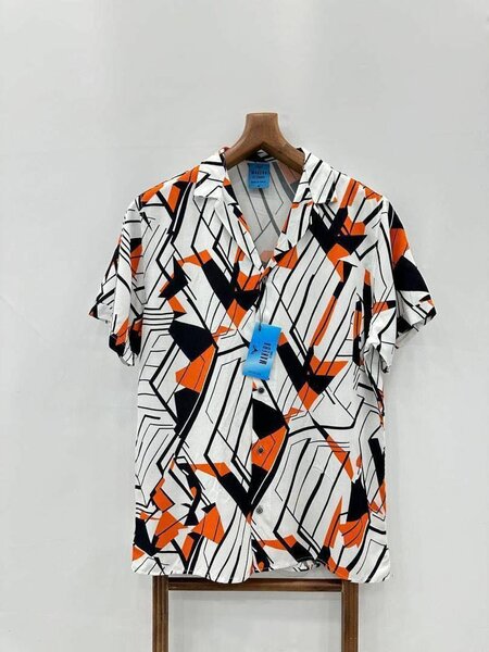 Chic chemise