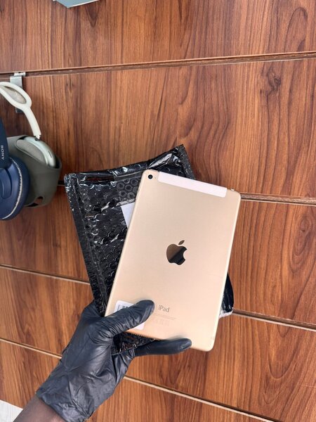 iPad Mini 4 Argent Reconditionné