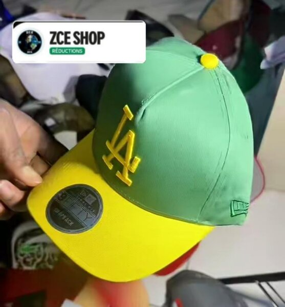 Casquette sportive LA verte