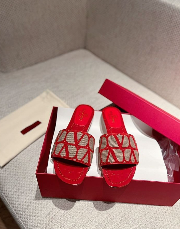 red sandals