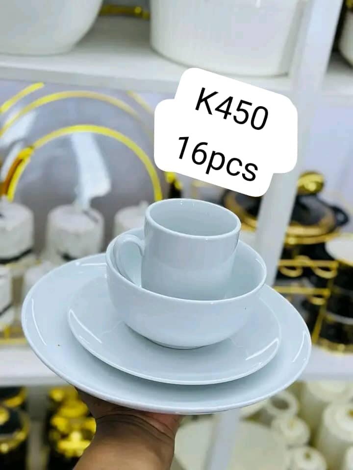 Set of dishes 16 pcs