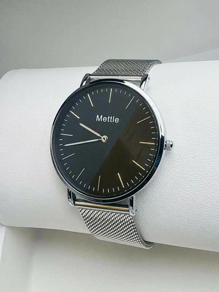 Montre Minimaliste Mettle