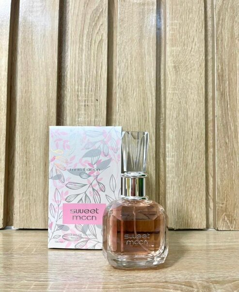 Sweet Moon perfume