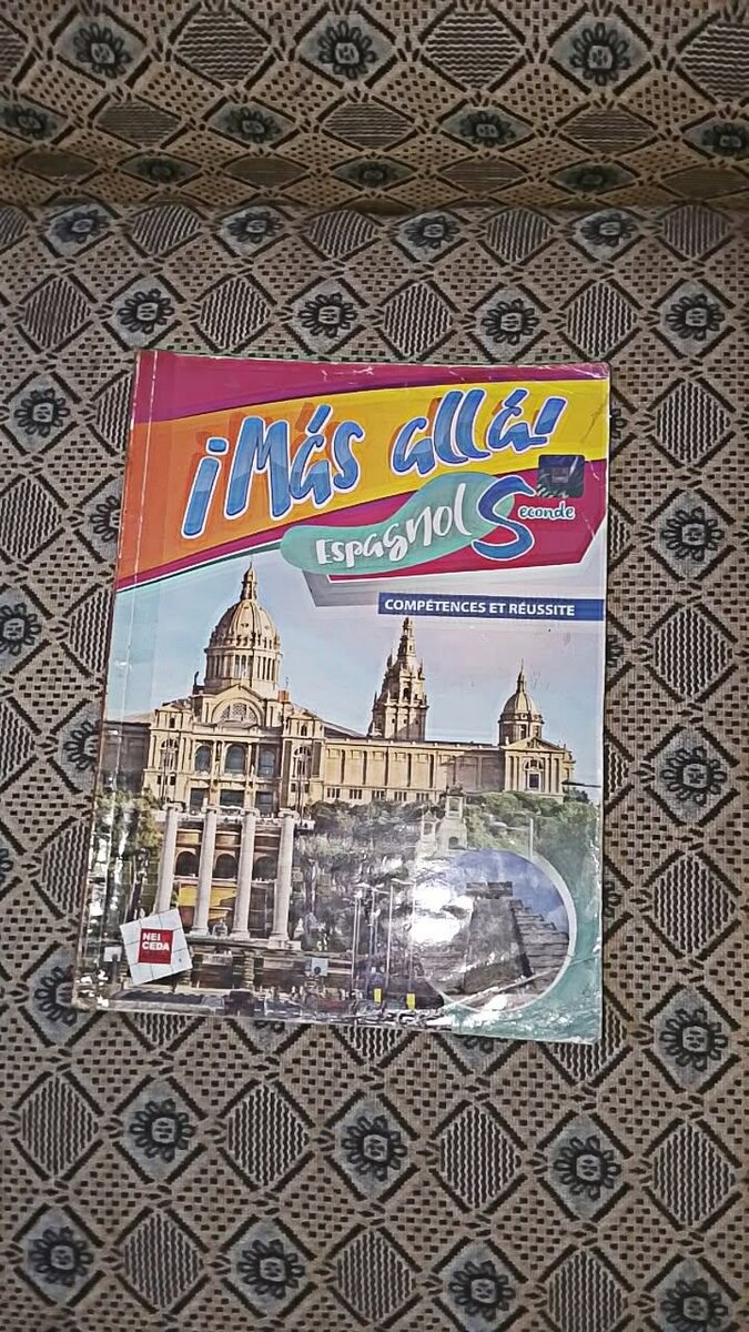 Livre d'espagnol éducatif