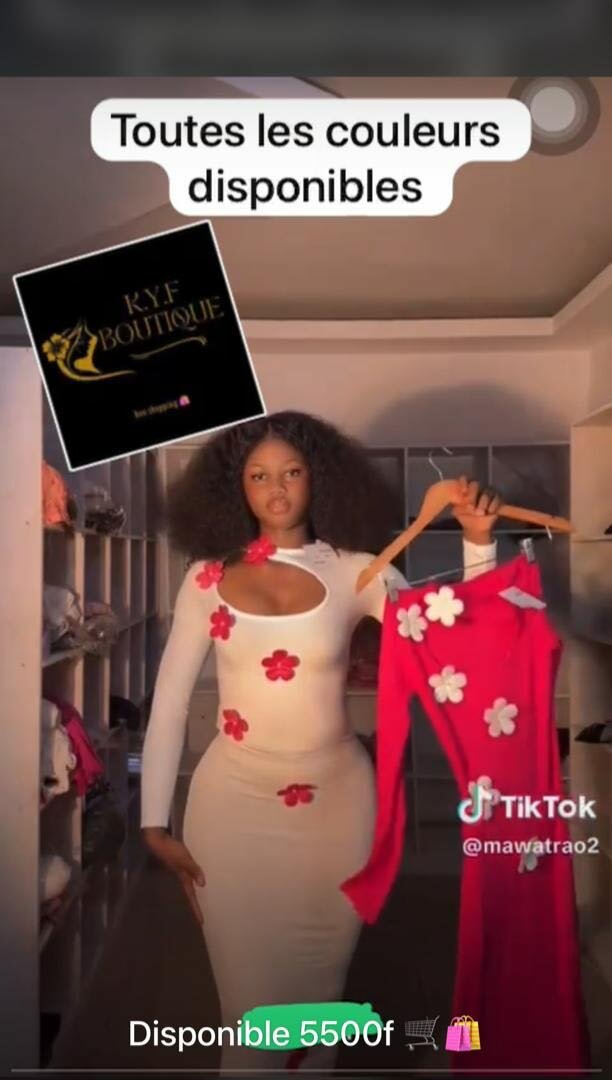 Robe élégante à fleurs