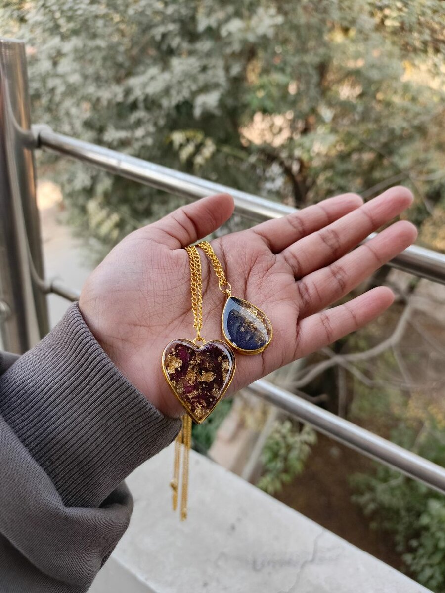 Resin items