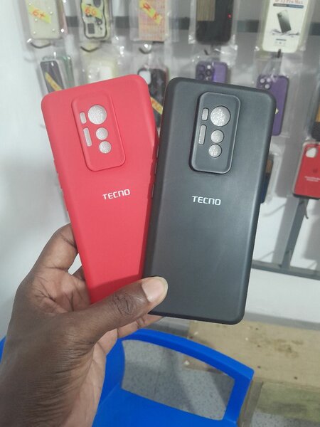 Coques TECNO Phantom X