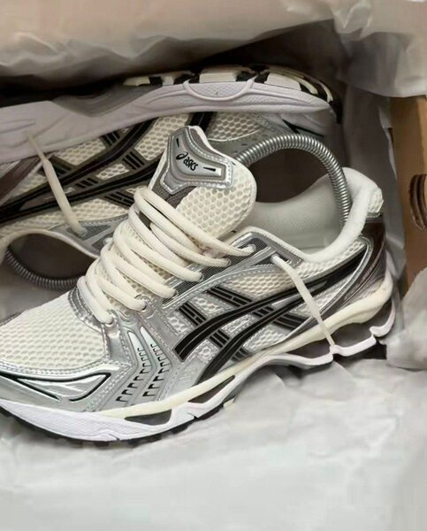 Asics kayano