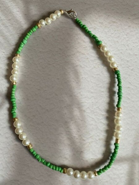 Collier perles colorées chic