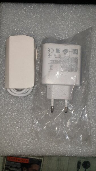 Samsung 45w Adaptor with cable