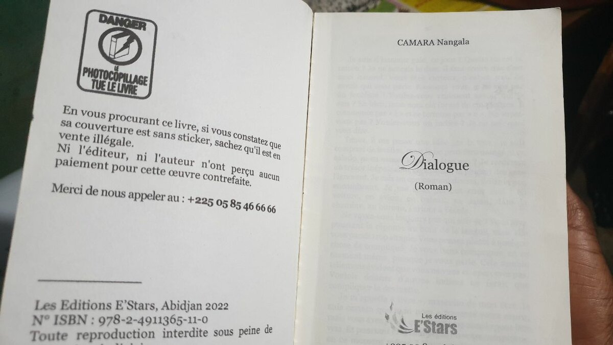 Roman captivant 'Dialogue'