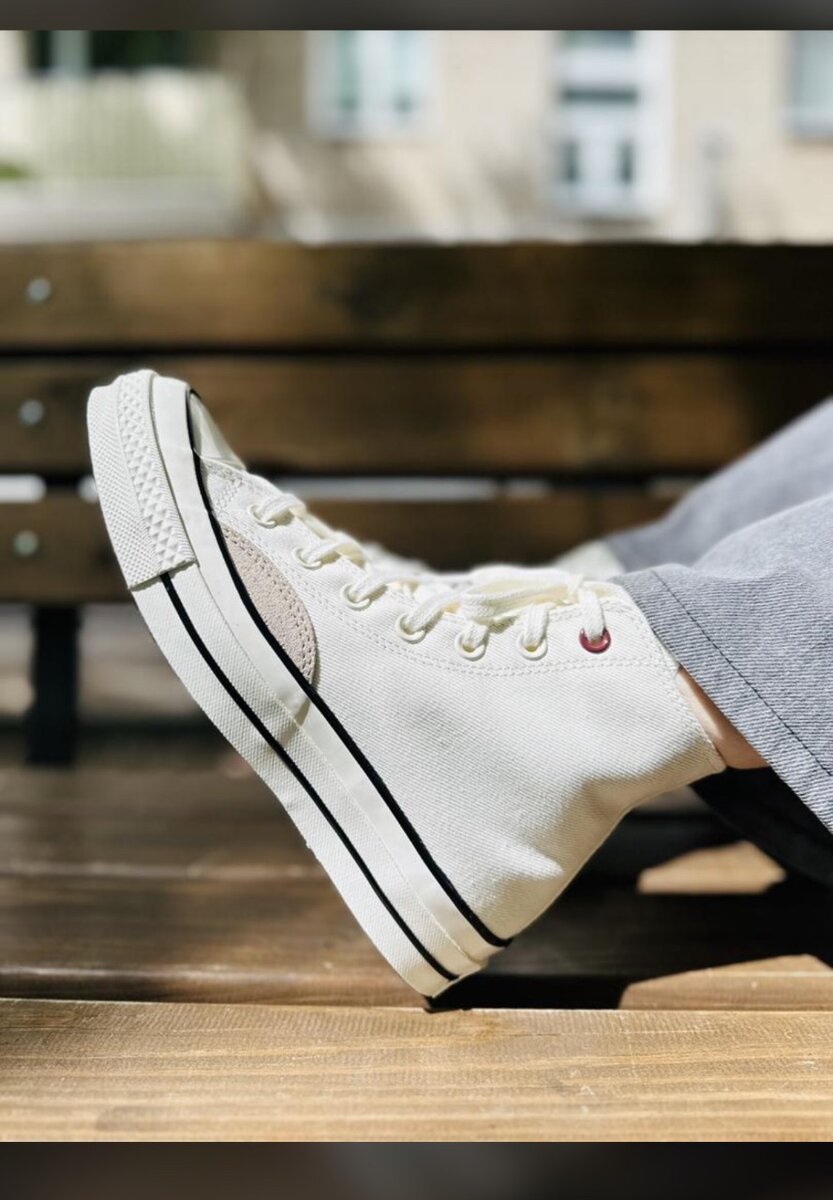 Converse authentique