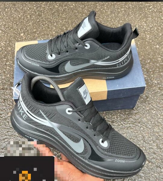 Chaussures de course noires Nike