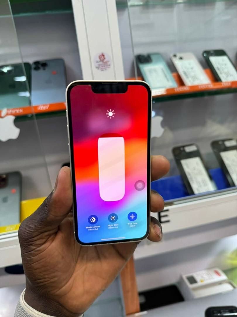 IPhone 13mini casineuf 128giga vendu avec garantie