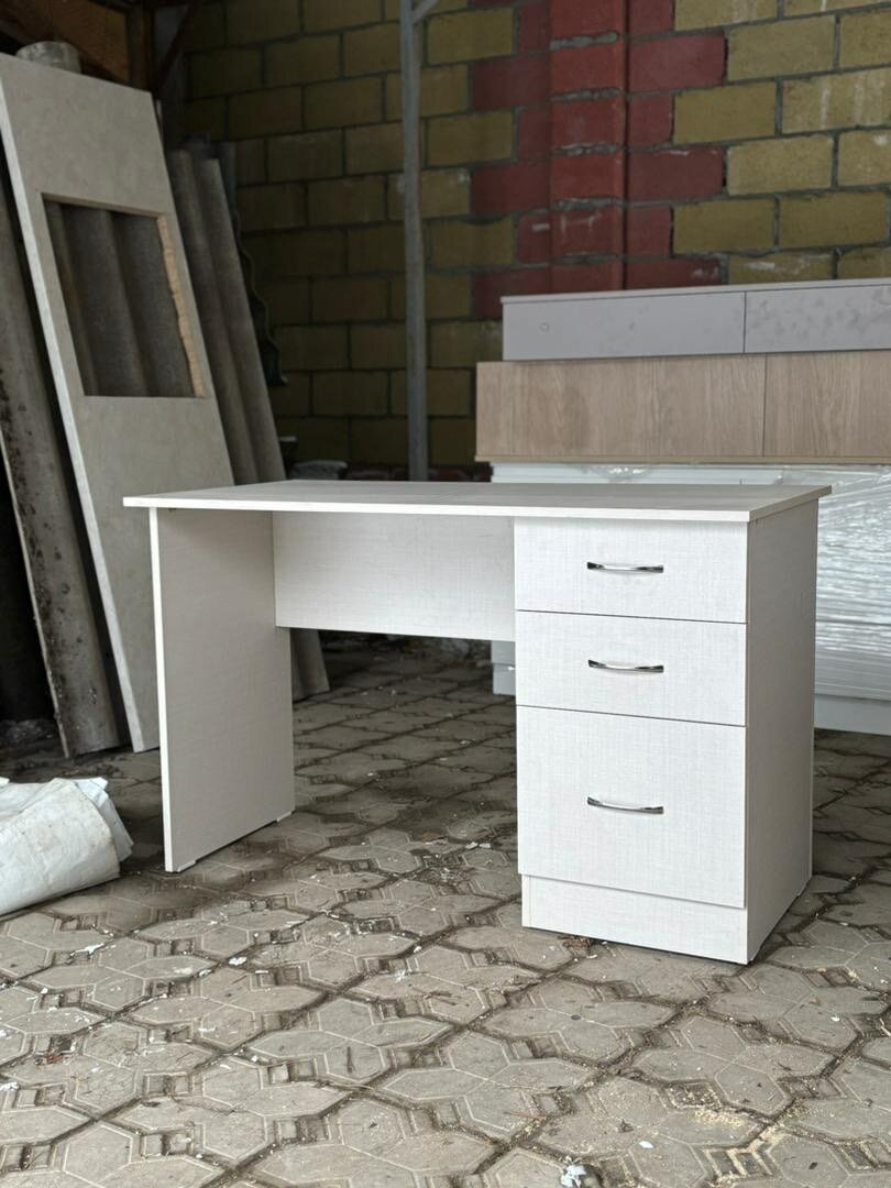 Стол офисный новый!!!