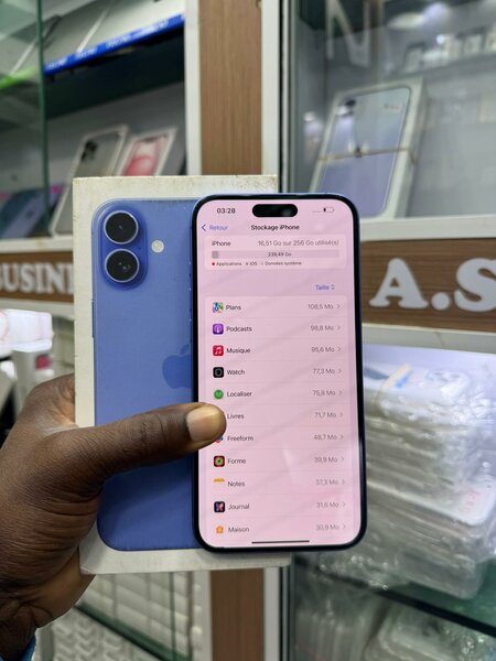 iPhone 16 plus 256Go très prop
