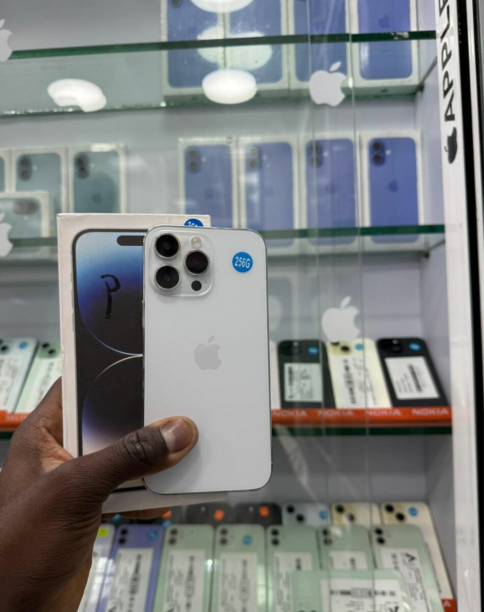 14 pro max 256 Go  message bat