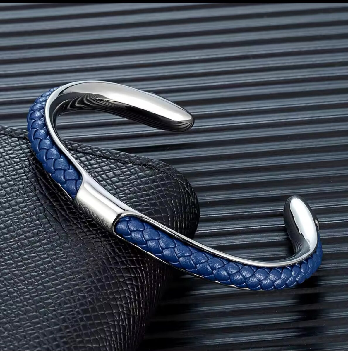 BRACELET EN CUIR &ACIER INOXYDABLE