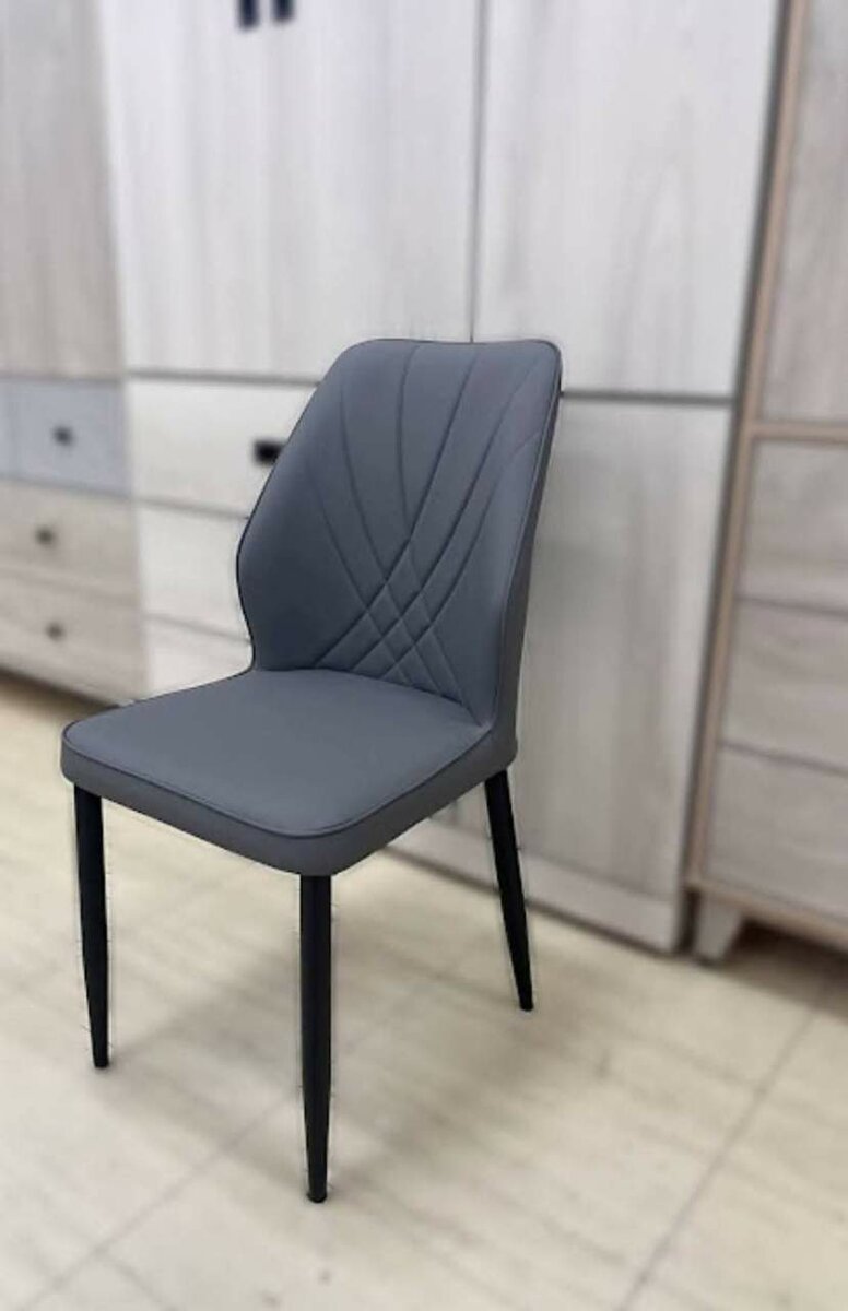 2 Chaise moderne rembourrée