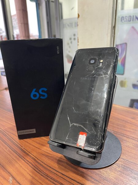 Samsung s9 64gb avec carton
