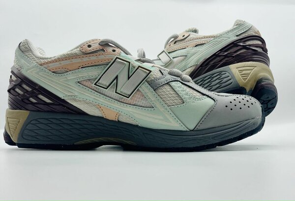 New Balance 1906R Mint Green / Beige