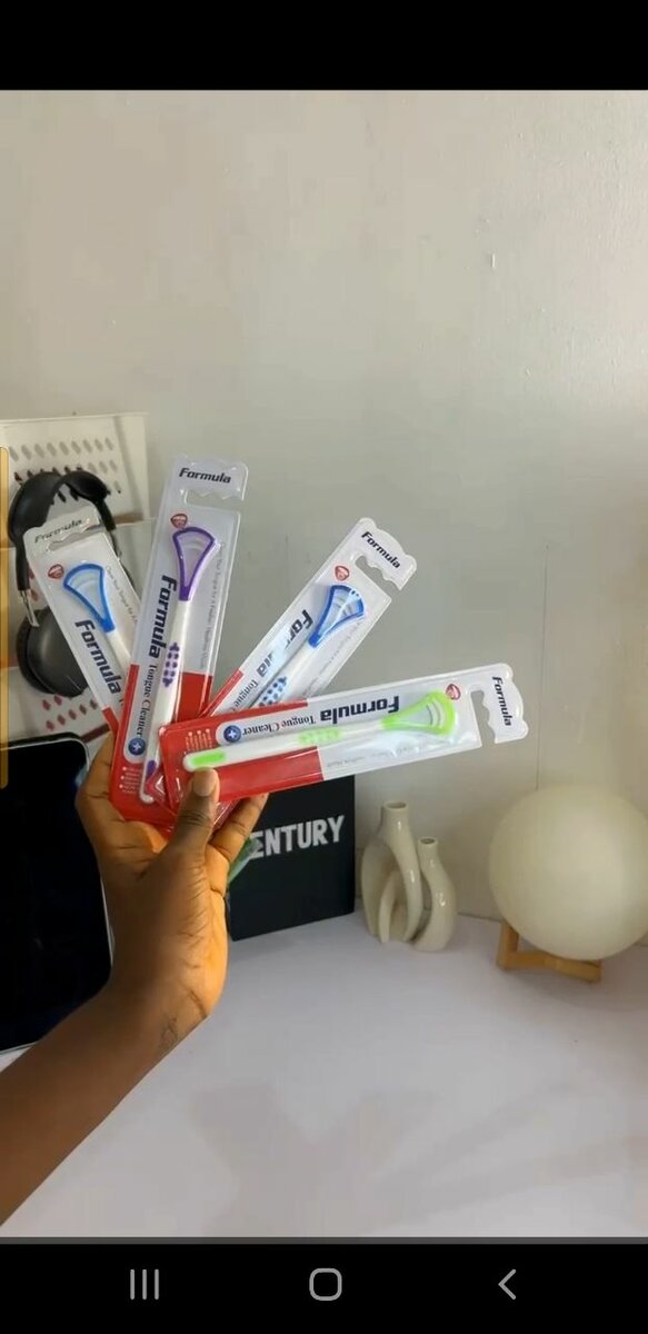 Plastic Tongue Scrapers